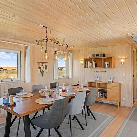 Loryleimis - 300m From The Sea By Interhome